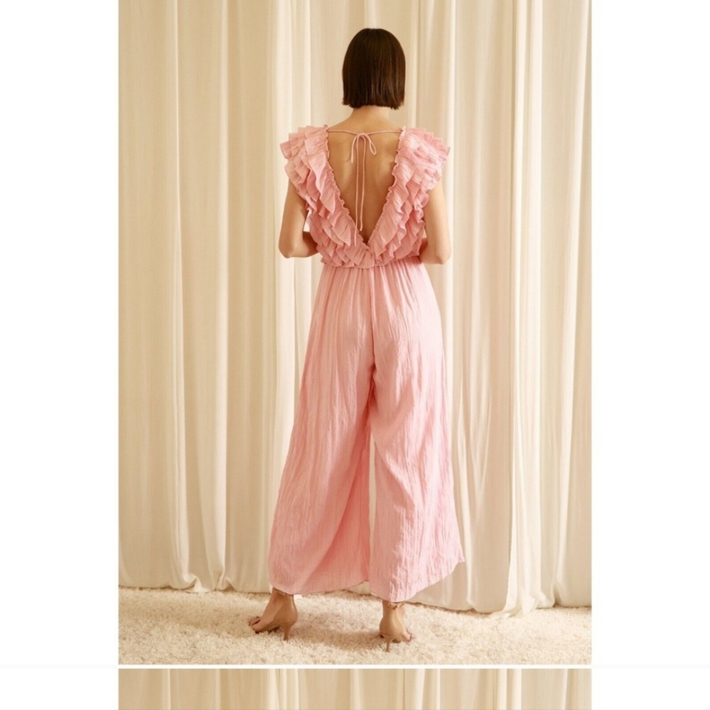 NEW Storia Monochromatic Ruffled Jumpsuit Size Small Low Back Pink